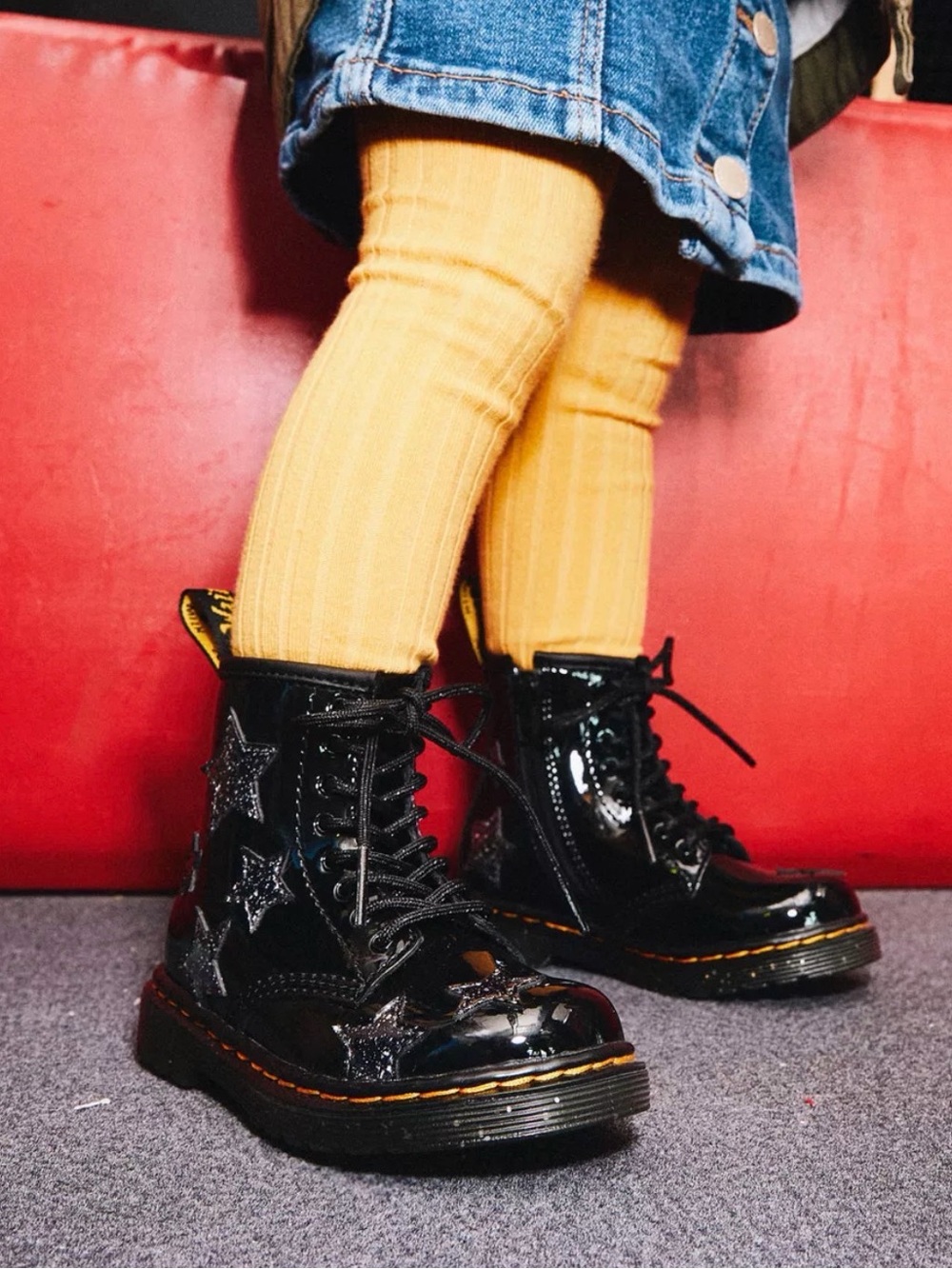 Dr. Martens 1460 Glitter Star Patent Lace Up Boots kid size 13